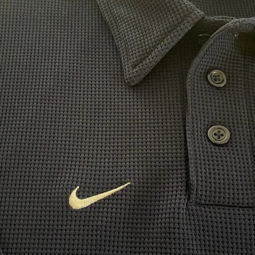 Men’s NIKE Gonzaga University Cross Country Short Sleeve Collared Shirt Navy - Picture 5 of 6